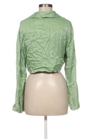 Дамска риза Bershka, Размер XS, Цвят Зелен, Цена 25,00 лв.