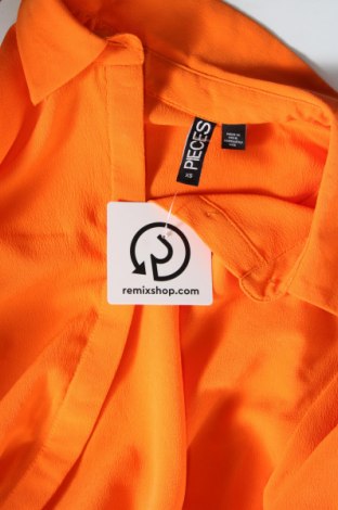 Дамска риза Pieces, Размер XS, Цвят Оранжев, Цена 40,00 лв.