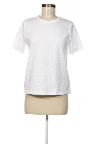 Дамска тениска Calvin Klein, Размер XS, Цвят Бял, Цена 68,00 лв.