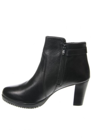 Botine de damă Tamaris, Mărime 42, Culoare Negru, Preț 310,53 Lei