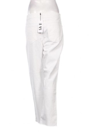 Дамски дънки Answear, Размер M, Цвят Бял, Цена 44,62 лв.