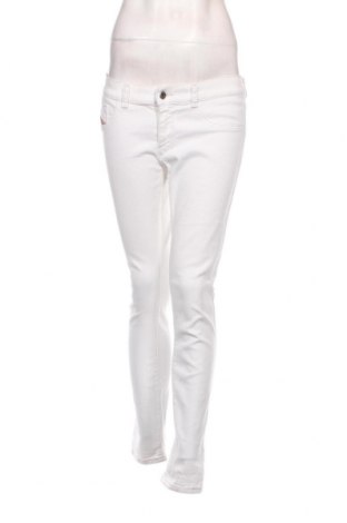 Damen Jeans Diesel, Größe M, Farbe Weiß, Preis 59,85 €