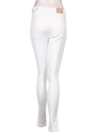 Γυναικείο Τζίν ONLY, Μέγεθος M, Χρώμα Λευκό, Τιμή 13,32 €