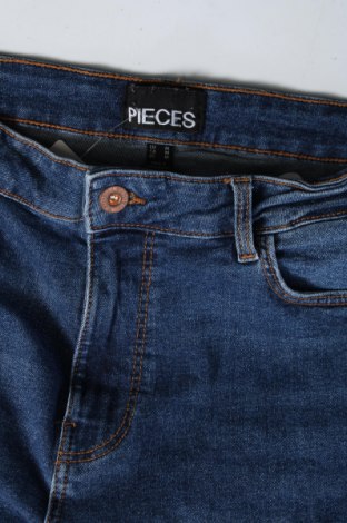 Damskie jeansy Pieces, Rozmiar M, Kolor Niebieski, Cena 181,25 zł