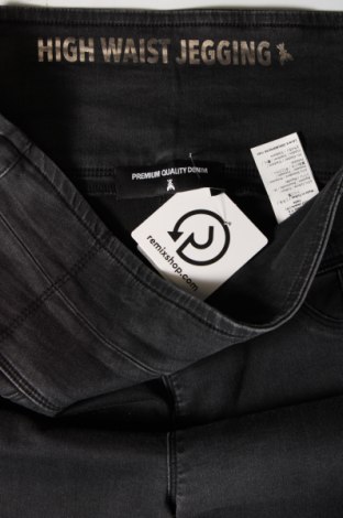 Dámske džínsy  Premium Denim, Veľkosť XL, Farba Sivá, Cena  12,57 €