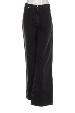 Damen Jeans Tommy Jeans, Größe L, Farbe Grau, Preis 44,30 €