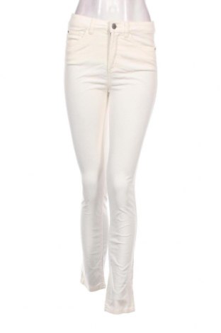 Дамски джинси C&A, Размер S, Цвят Бял, Цена 8,70 лв.