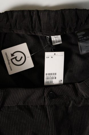Дамски джинси H&M Divided, Размер XL, Цвят Черен, Цена 45,86 лв.