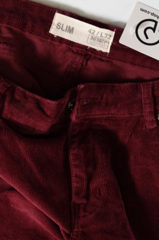 Дамски джинси Infinite, Размер L, Цвят Червен, Цена 10,20 лв.