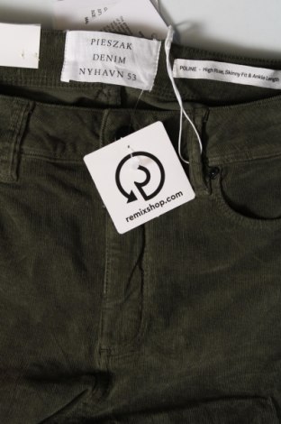 Дамски джинси Pieszak, Размер M, Цвят Зелен, Цена 9,55 лв.