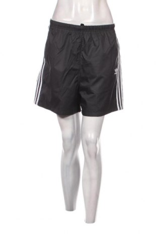 Γυναικείο κοντό παντελόνι Adidas Originals, Μέγεθος S, Χρώμα Μαύρο, Τιμή 19,67 €