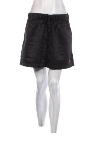Дамски къс панталон Air Jordan Nike, Размер L, Цвят Черен, Цена 47,50 лв.