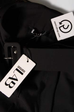 Γυναικείο κοντό παντελόνι Answear, Μέγεθος L, Χρώμα Μαύρο, Τιμή 15,98 €