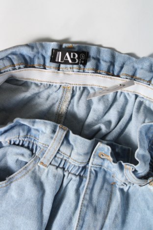Pantaloni scurți de femei Answear, Mărime S, Culoare Albastru, Preț 101,97 Lei