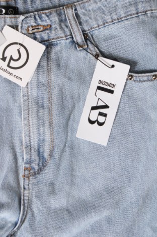 Дамски къс панталон Answear, Размер L, Цвят Син, Цена 26,04 лв.