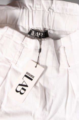 Pantaloni scurți de femei Answear, Mărime S, Culoare Alb, Preț 65,26 Lei