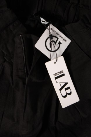 Γυναικείο κοντό παντελόνι Answear, Μέγεθος S, Χρώμα Μαύρο, Τιμή 15,98 €