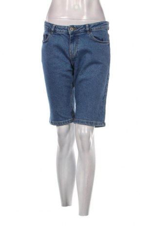Дамски къс панталон Cropp, Размер M, Цвят Син, Цена 10,32 лв.