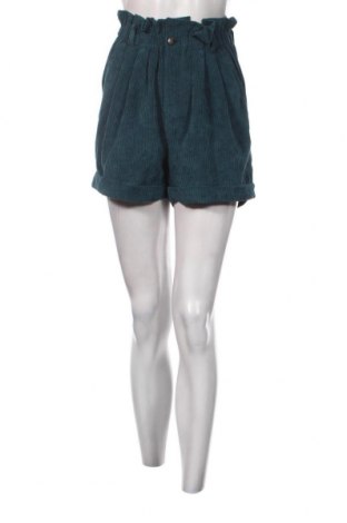 Дамски къс панталон Fb Sister, Размер M, Цвят Зелен, Цена 9,50 лв.
