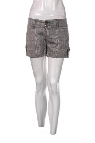 Γυναικείο κοντό παντελόνι Fishbone, Μέγεθος S, Χρώμα Πολύχρωμο, Τιμή 4,23 €