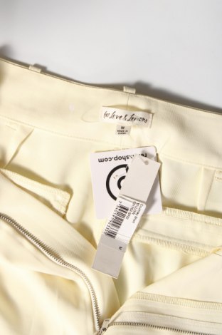 Γυναικείο κοντό παντελόνι For Love And Lemons, Μέγεθος M, Χρώμα Κίτρινο, Τιμή 20,21 €