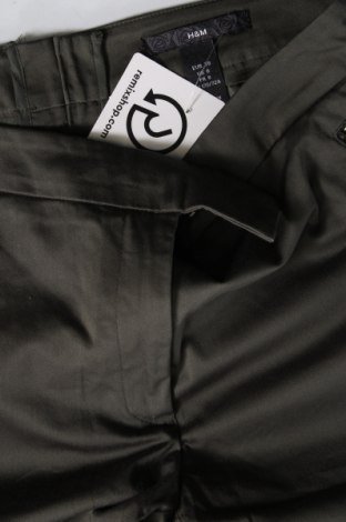 Дамски къс панталон H&M, Размер M, Цвят Зелен, Цена 18,82 лв.