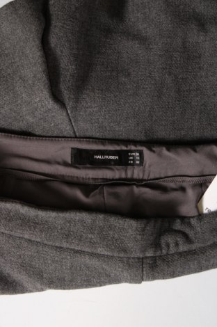 Γυναικείο κοντό παντελόνι Hallhuber, Μέγεθος M, Χρώμα Γκρί, Τιμή 4,21 €