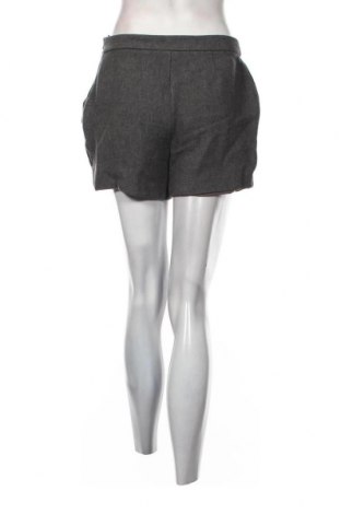 Дамски къс панталон Hallhuber, Размер M, Цвят Сив, Цена 6,80 лв.