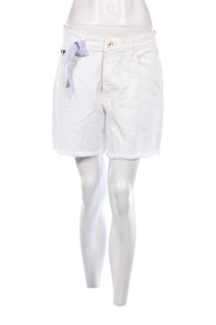 Γυναικείο κοντό παντελόνι Joop!, Μέγεθος M, Χρώμα Λευκό, Τιμή 66,60 €
