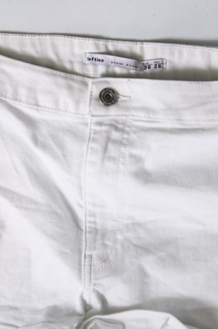 Damen Shorts Lefties, Größe S, Farbe Weiß, Preis 7,67 €