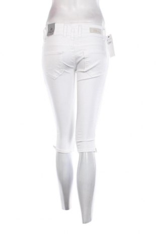 Damen Shorts Ltb, Größe XS, Farbe Weiß, Preis € 16,70