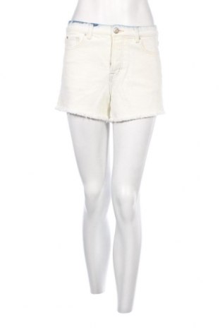 Γυναικείο κοντό παντελόνι Maison 123, Μέγεθος S, Χρώμα Εκρού, Τιμή 21,03 €