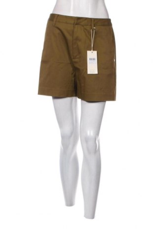 Дамски къс панталон Maison Scotch, Размер M, Цвят Зелен, Цена 40,80 лв.