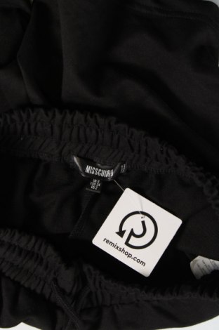 Γυναικείο κοντό παντελόνι Missguided, Μέγεθος XS, Χρώμα Μαύρο, Τιμή 15,98 €