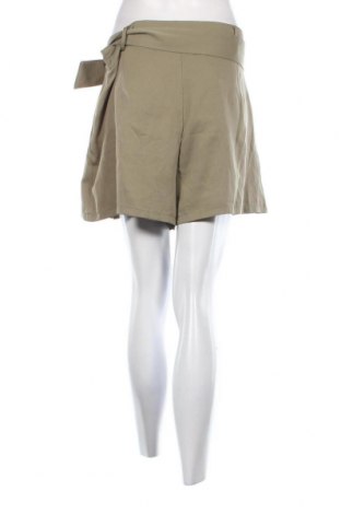 Дамски къс панталон Missguided, Размер XL, Цвят Зелен, Цена 31,00 лв.