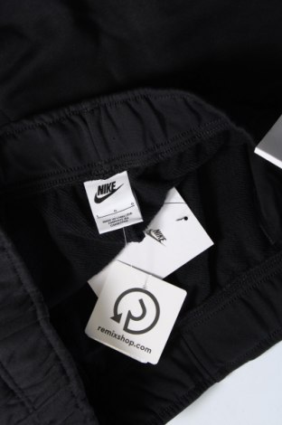 Γυναικείο κοντό παντελόνι Nike, Μέγεθος L, Χρώμα Μαύρο, Τιμή 37,11 €