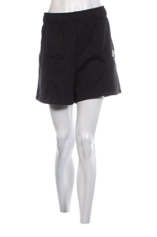 Γυναικείο κοντό παντελόνι Nike, Μέγεθος L, Χρώμα Μαύρο, Τιμή 17,44 €