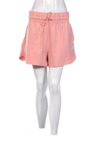 Дамски къс панталон PUMA, Размер L, Цвят Розов, Цена 24,48 лв.