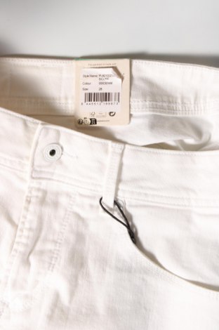 Дамски къс панталон Pepe Jeans, Размер M, Цвят Бял, Цена 35,70 лв.