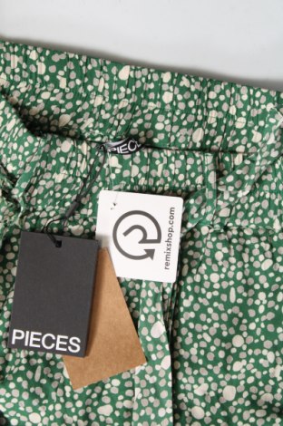 Damen Shorts Pieces, Größe S, Farbe Mehrfarbig, Preis 11,75 €