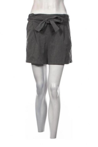 Γυναικείο κοντό παντελόνι Pull&Bear, Μέγεθος M, Χρώμα Γκρί, Τιμή 3,53 €