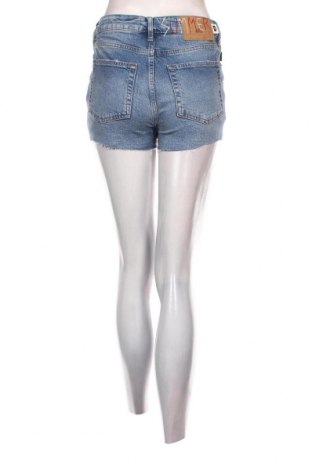 Γυναικείο κοντό παντελόνι Superdry, Μέγεθος S, Χρώμα Μπλέ, Τιμή 8,06 €