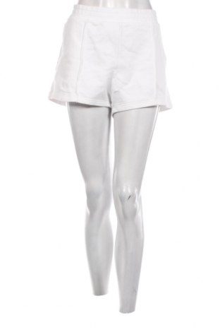 Γυναικείο κοντό παντελόνι Tommy Jeans, Μέγεθος L, Χρώμα Λευκό, Τιμή 21,03 €