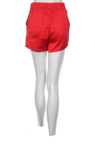 Дамски къс панталон Vero Moda, Размер M, Цвят Червен, Цена 21,60 лв.