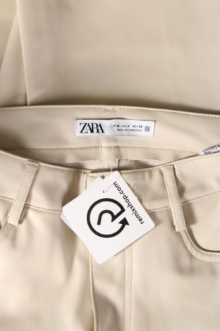 Дамски кожен панталон Zara, Размер S, Цвят Бежов, Цена 20,00 лв.