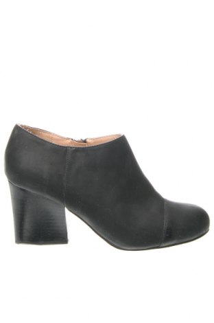 Γυναικεία παπούτσια Bata, Μέγεθος 39, Χρώμα Μαύρο, Τιμή 10,46 €