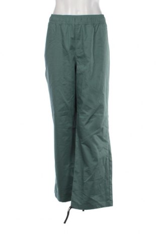 Дамски панталон Adidas, Размер XL, Цвят Зелен, Цена 54,99 лв.