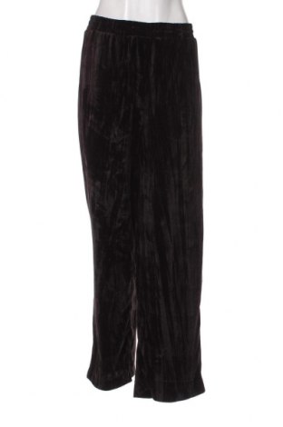 Γυναικείο παντελόνι In Wear, Μέγεθος XL, Χρώμα Μαύρο, Τιμή 6,67 €