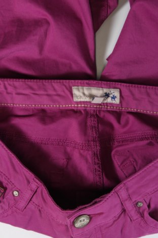 Дамски панталон La Martina, Размер M, Цвят Лилав, Цена 26,74 лв.