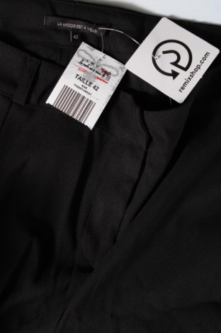 Γυναικείο παντελόνι La Mode Est A Vous, Μέγεθος L, Χρώμα Μαύρο, Τιμή 9,25 €